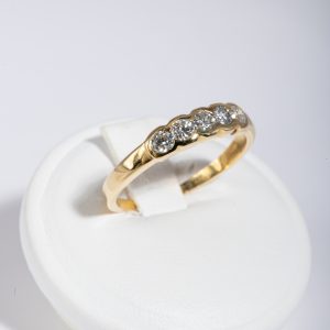 Anello riviera oro giallo 18k con diamanti 0,50ct