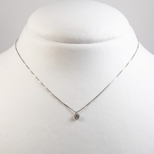 Collana oro bianco 18k con punto luce 0,10ct
