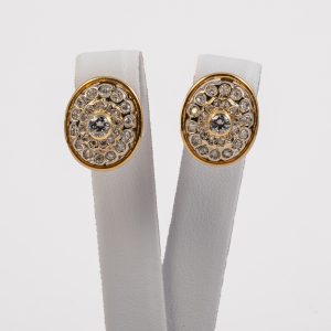 Orecchini oro giallo 18k con pavé di diamanti 0,50ct
