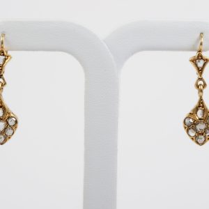 Orecchini stile antico oro giallo 18k con zaffiri bianchi