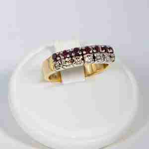 Anello oro giallo 18k con rubini e diamanti
