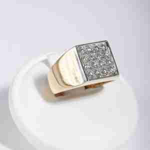 Anello oro giallo 18k con diamanti 0,30ct
