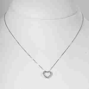 Collana oro bianco 18k con pendente cuore e diamantini