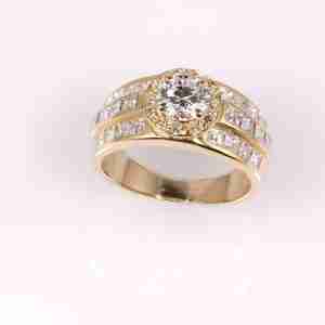 Anello oro giallo 18k con diamanti tot. ct. 2,00